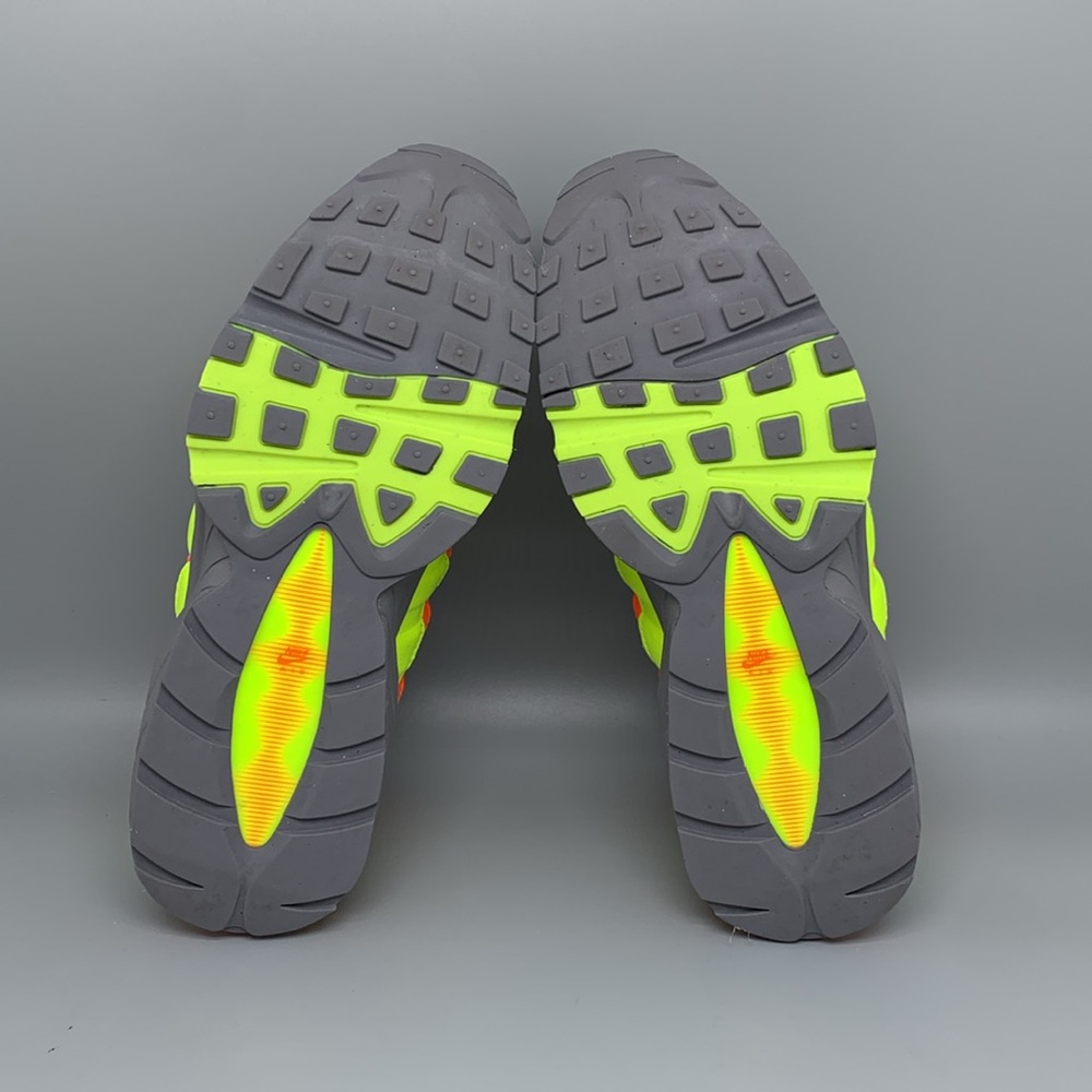 Nike‎ Airmax 95 GS Vast Grey Volt Running Shoes Men’s Sz 6Y Women’s Sz 7.5 - Picture 9 of 10